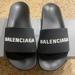 Balenciaga pool slides
